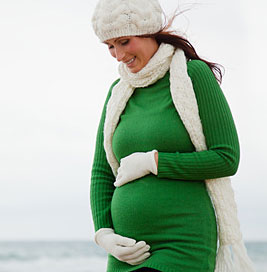 Schwangere im Winter